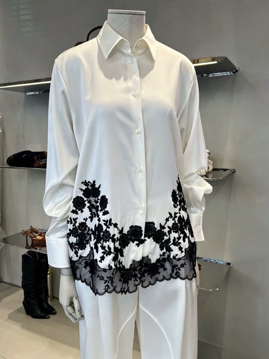 高品質なシルクサテンを使用した、女性用ブラウスとシャツ。ファ - Silk Blouse のレビューと価格