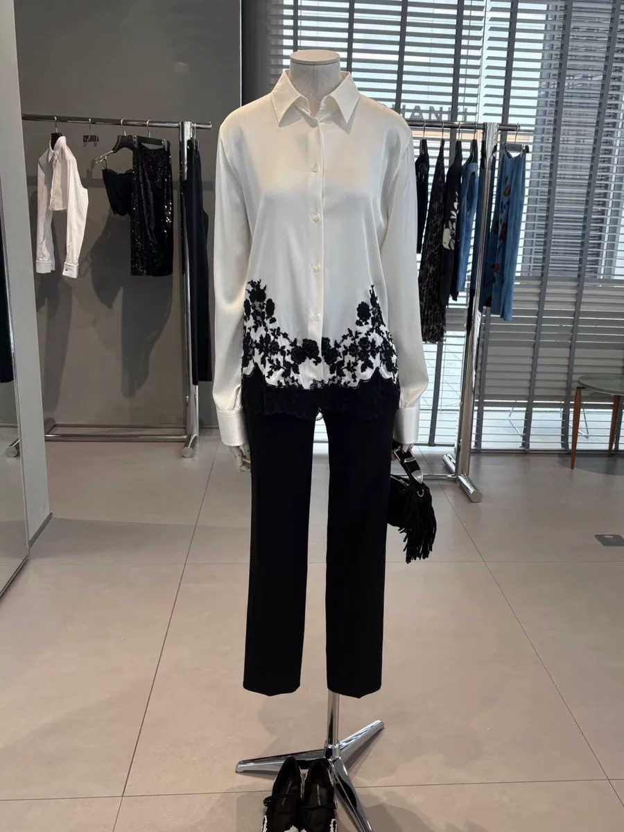 高品質なシルクサテンを使用した、女性用ブラウスとシャツ。ファ - Silk Blouse のレビューと価格